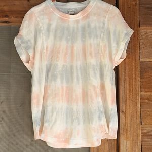 Women's size large (L) waffle-knit t-shirt by Wonderly. White, pink and blue.